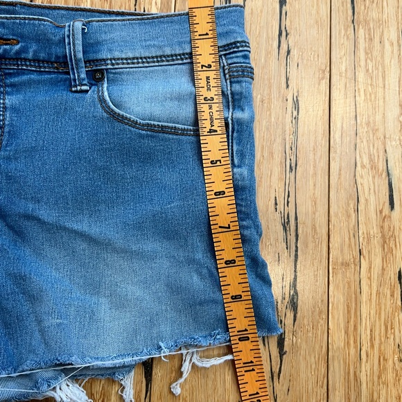 Free People cut off shorts - Picture 5 of 7